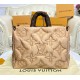 Louis Vuitton Onthego GM M21053-tan