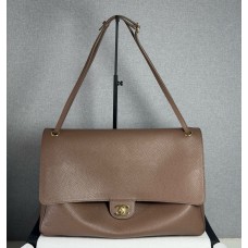 Chanel Maxi Flap bag C6233-A-camel