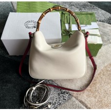 Gucci Diana Medium Shoulder Bag GU746124-cream