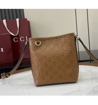 Gucci GG Emblem nano bucket bag GU847090-L-brown