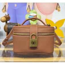 Louis Vuitton Low Key Vanity Pouch M27505-brown