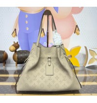 Louis Vuitton Boundless M13180