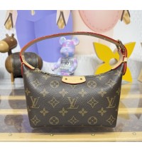 Louis Vuitton Pochette Hills M27509
