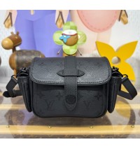 Louis Vuitton Cargo Wearable Wallet M26726