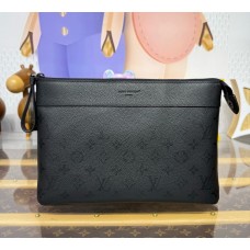 Louis Vuitton Pochette Voyage Souple M26741