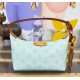 Louis Vuitton Pochette Hills M28250
