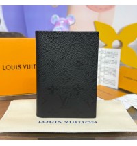 Louis Vuitton Passport Cover M26774