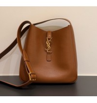 Saint Laurent LE 5 À 7 supple Crossbody in Grained Leather YSLA00211-B-brown