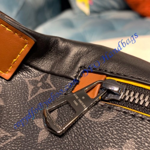 Louis Vuitton Monogram Eclipse Discovery Bumbag M45220 – LuxTime DFO Handbags