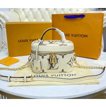 Louis Vuitton Monogram Empreinte Leather Vanity PM M45599-beige