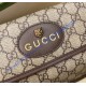 Gucci GG Supreme Messenger GU489617-brown