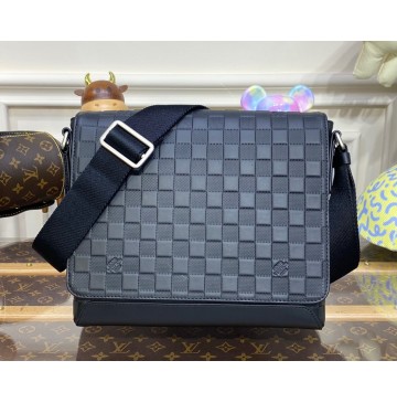 Louis Vuitton Damier Infini District N41033