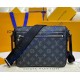 Louis Vuitton District PM M46255