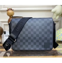 Louis Vuitton District PM N42710