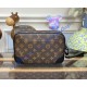 Louis Vuitton Monogram Canvas Pochette Kasai M82076-brown