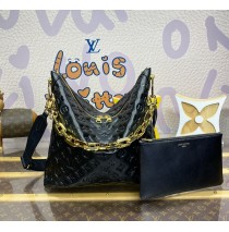 Louis Vuitton Coussin Hobo MM M12068