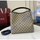 Gucci GG Emblem medium bucket bag GU815103-black